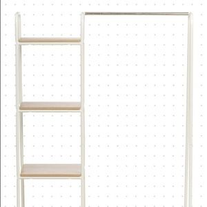 Meet your Posher, Lia